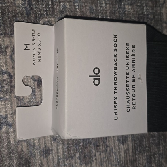 ALO Yoga Unisex Throwback Charcoal Green Athletic Socks Medium $34 - Picture 6 of 7